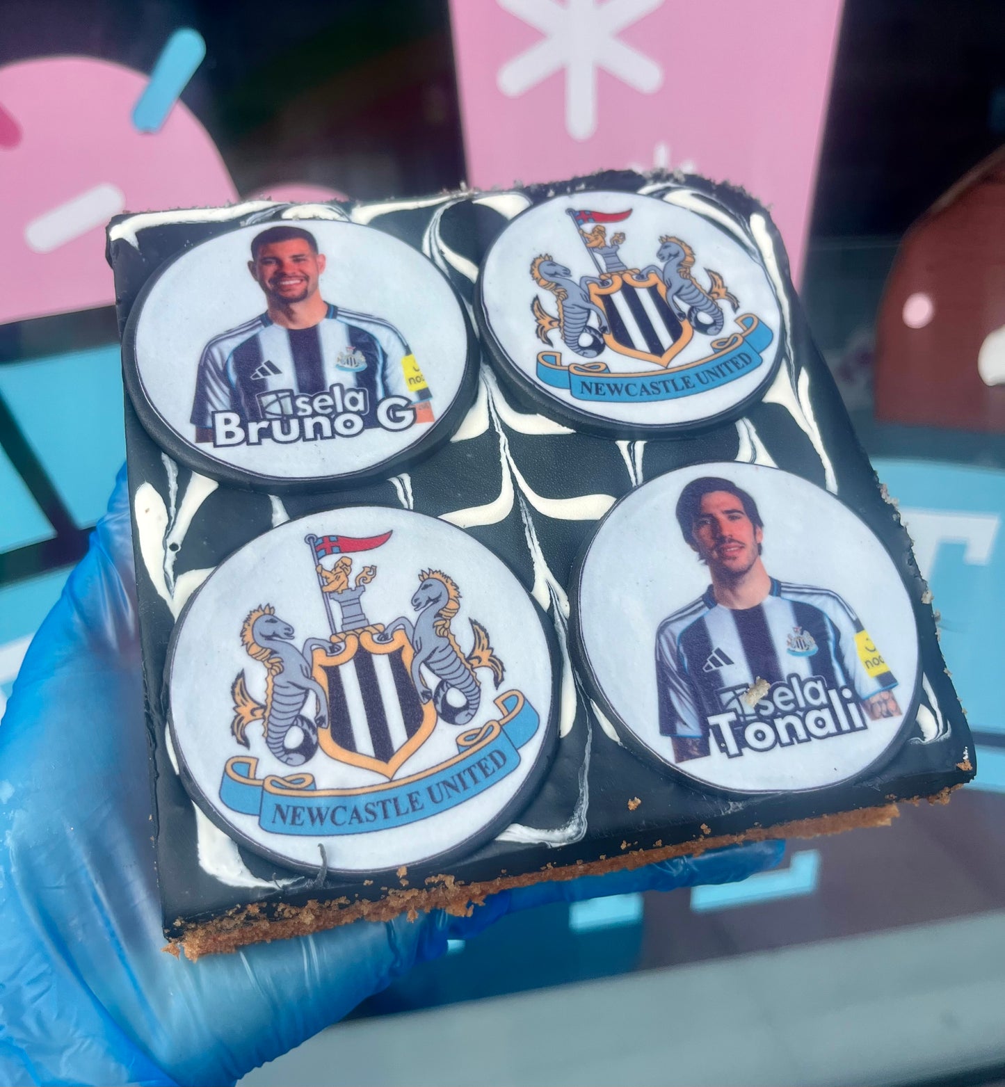 Newcastle FC Bake