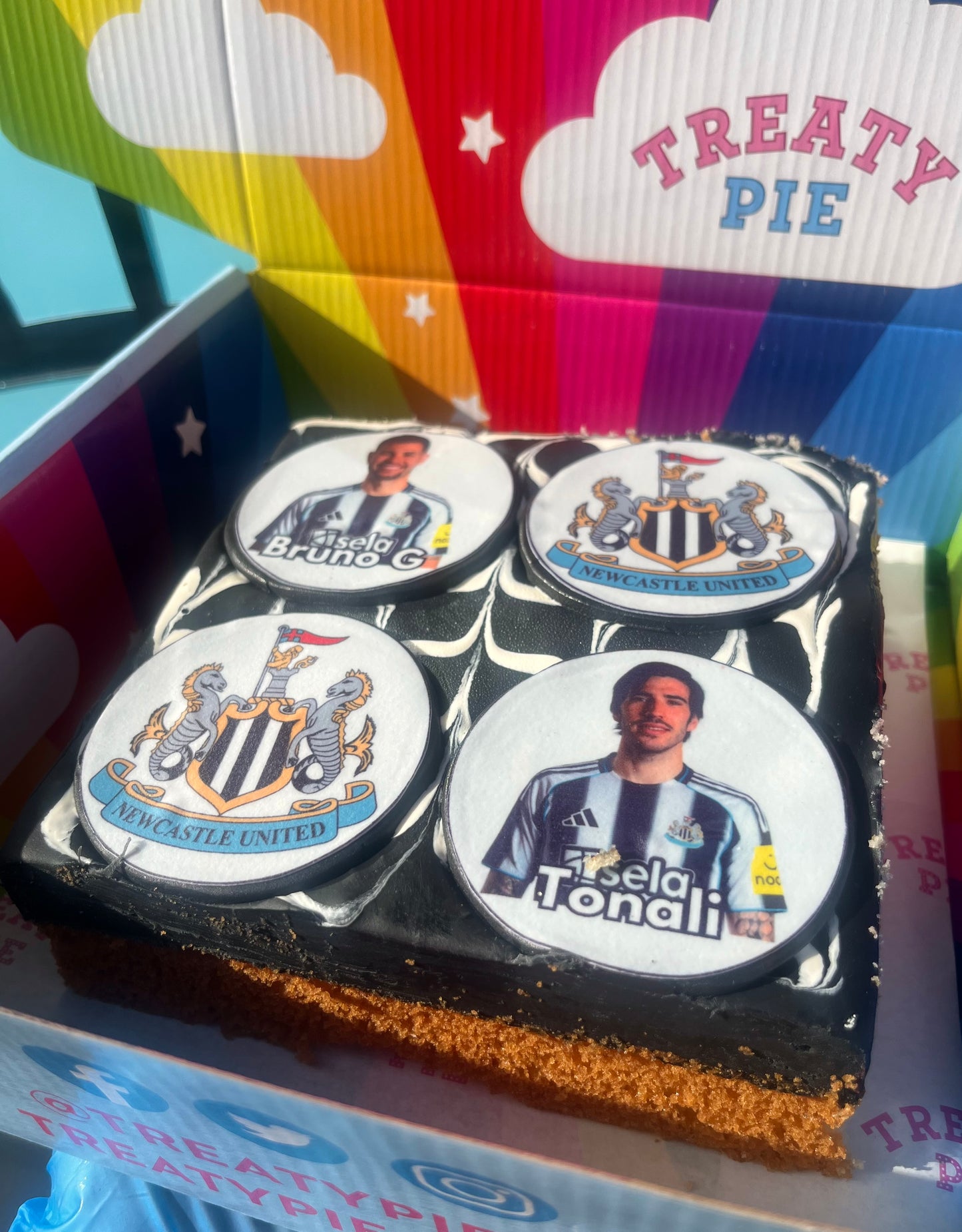 Newcastle FC Bake