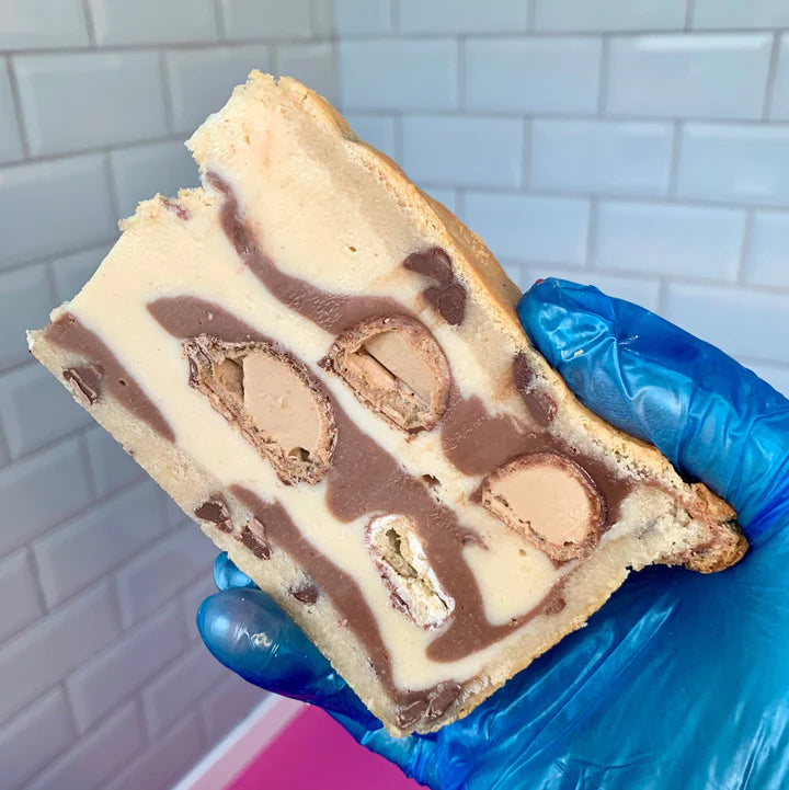 Full Kinder Cookie Pie